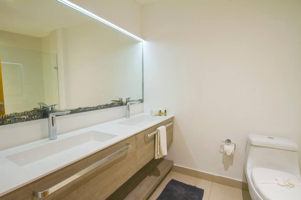 Glamorous 2 Bedroom Apartment / Up To 6 Ppl ปลายาเดลการ์เมน ภายนอก รูปภาพ